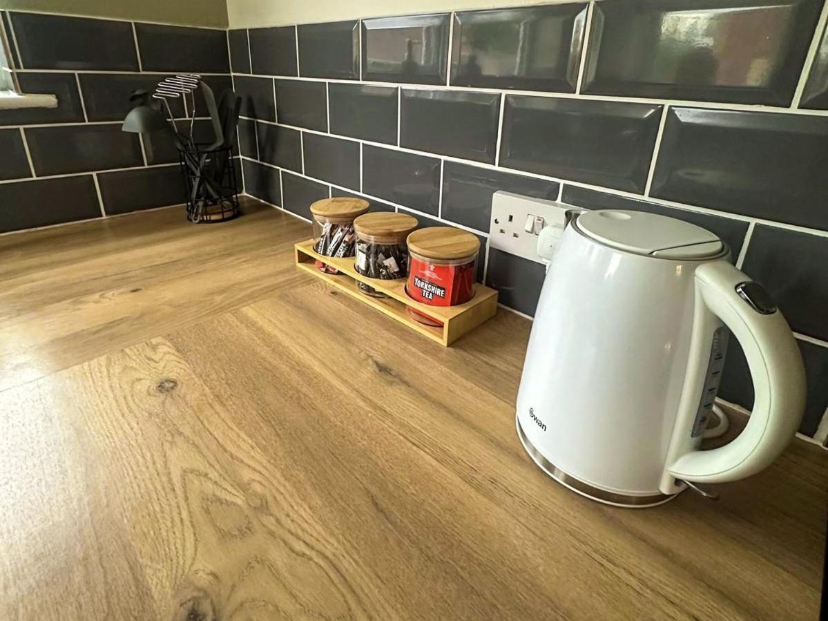Cecil House - Stylish 2-Bed, Sleeps 5 Guests, Free Parking, Close To Cathedral, Bars & Restaurants Линкълн Екстериор снимка